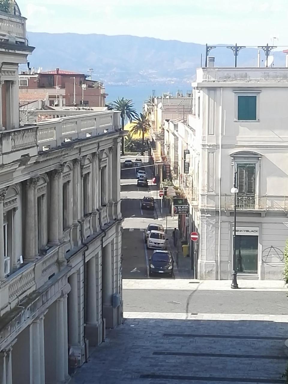 B&B La Terrazza Sul Duomo Реджо-ди-Калабрия Экстерьер фото